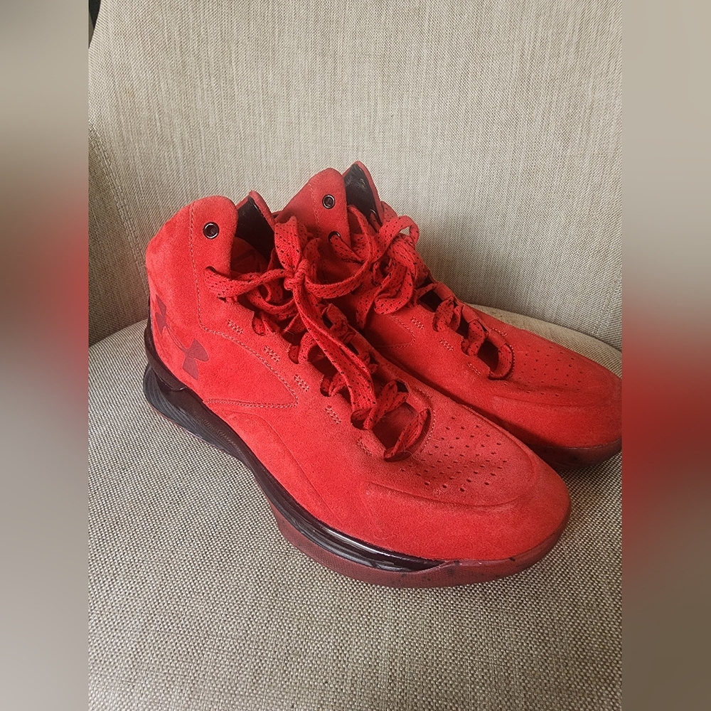 Mens Under Armour Curry 1 Lux Mid Suede Red Black